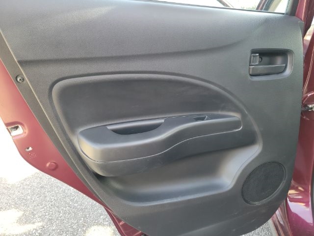 Mitsubishi Mirage ES CVT 2022