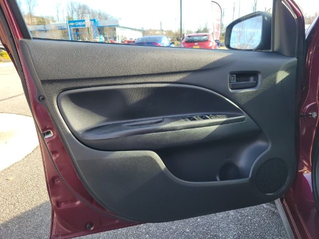 Mitsubishi Mirage ES CVT 2022