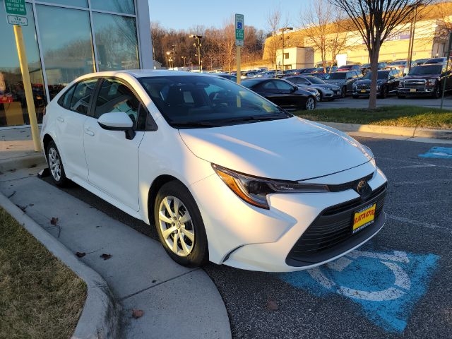 Toyota Corolla LE CVT (Natl) 2024