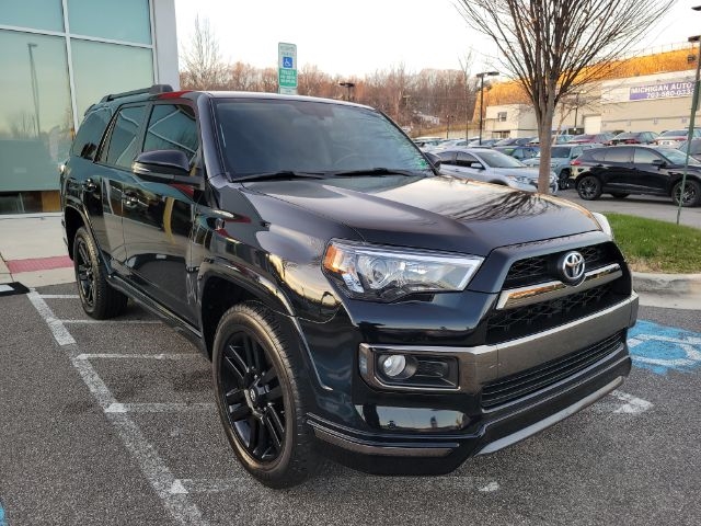 Toyota 4Runner TRD Off Road Premium 4WD (Natl) 2019