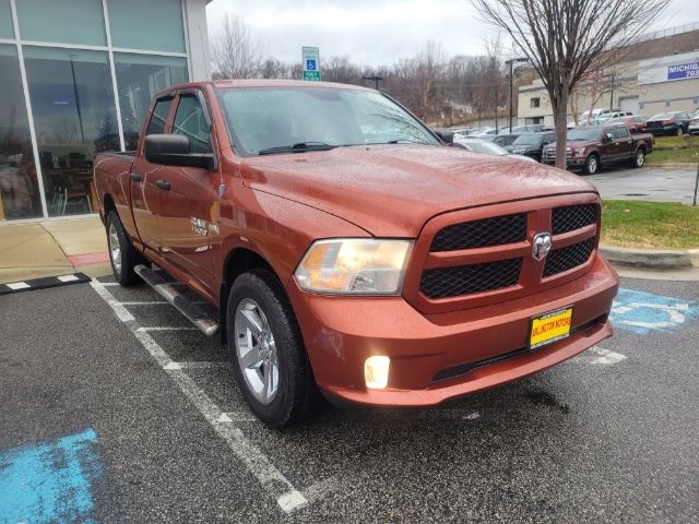 RAM 1500 4WD Quad Cab 140.5" Express 2013