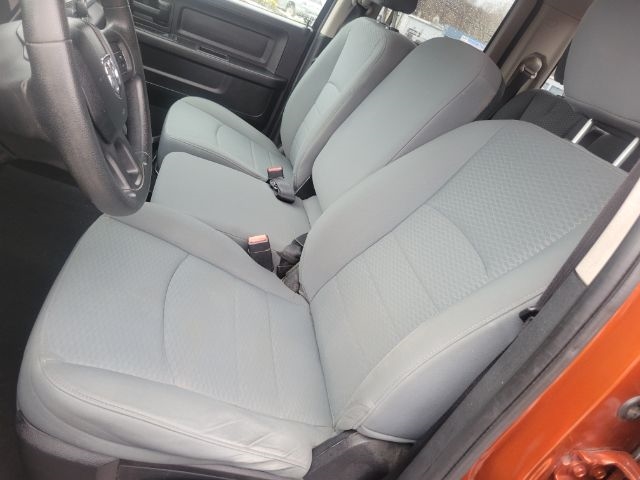 RAM 1500 4WD Quad Cab 140.5" Express 2013