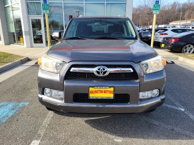 Toyota 4Runner 4WD 4dr V6 Limited (Natl) 2011