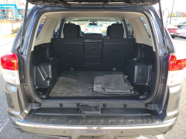 Toyota 4Runner 4WD 4dr V6 Limited (Natl) 2011