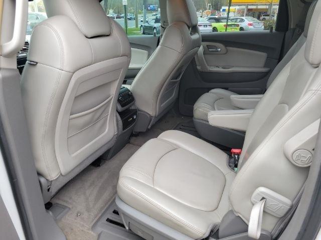 Chevrolet Traverse FWD 4dr LT w/2LT 2009