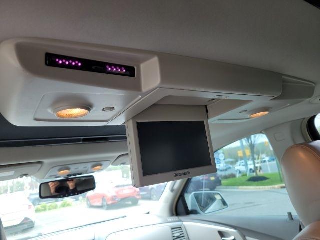 Chevrolet Traverse FWD 4dr LT w/2LT 2009