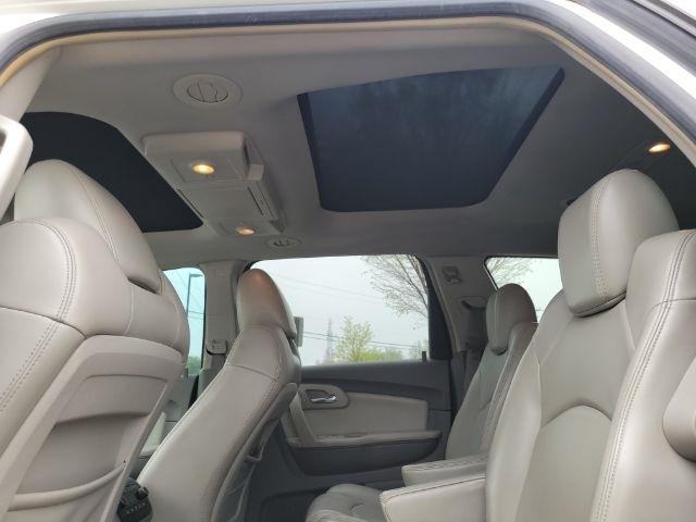 Chevrolet Traverse FWD 4dr LT w/2LT 2009