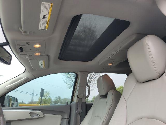 Chevrolet Traverse FWD 4dr LT w/2LT 2009