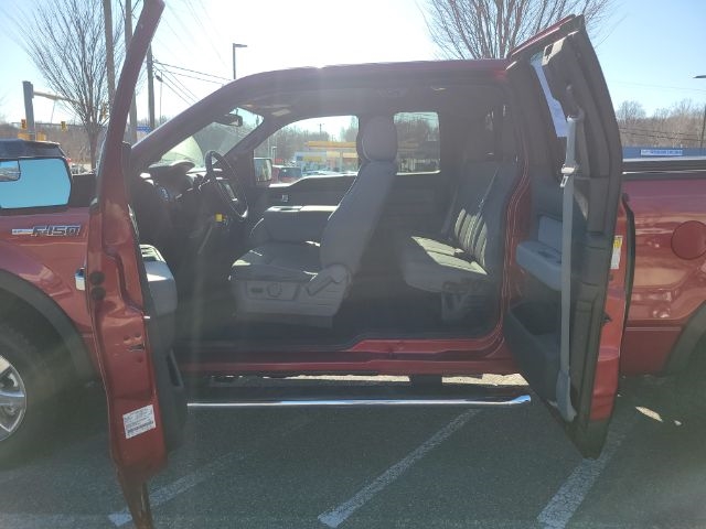 Ford F-150 4WD SuperCab 145" Lariat 2014