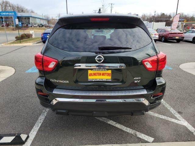 Nissan Pathfinder 4x4 SV 2019
