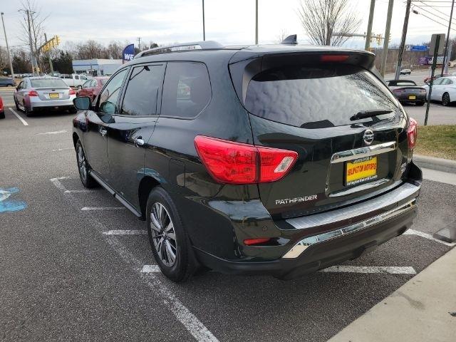 Nissan Pathfinder 4x4 SV 2019