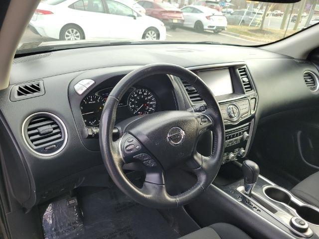 Nissan Pathfinder 4x4 SV 2019