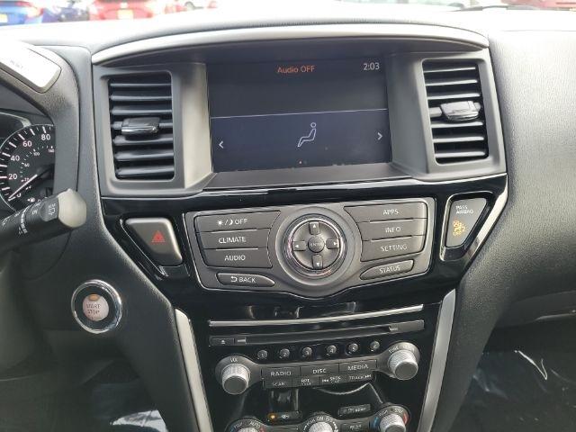 Nissan Pathfinder 4x4 SV 2019