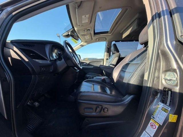 Toyota Sienna SE AWD 7-Passenger (Natl) 2019