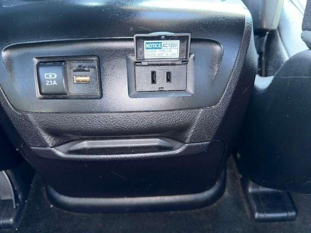 Toyota Sienna SE AWD 7-Passenger (Natl) 2019