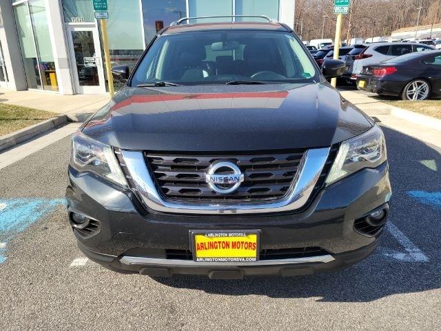 Nissan Pathfinder FWD Platinum 2019