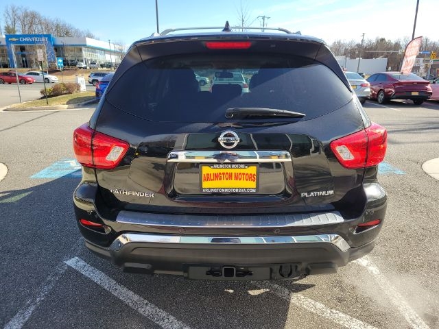 Nissan Pathfinder FWD Platinum 2019