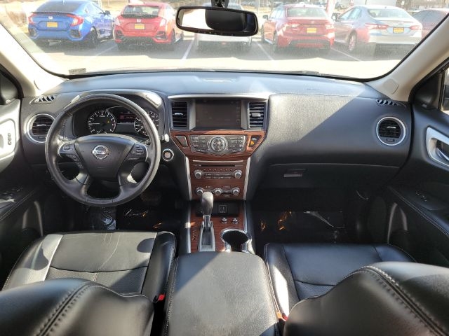 Nissan Pathfinder FWD Platinum 2019