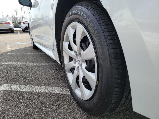 Toyota Corolla LE CVT (Natl) 2024