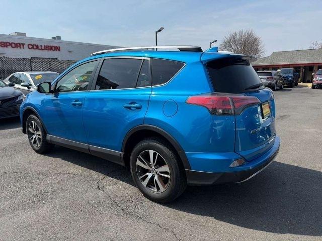 Toyota RAV4 Adventure FWD (Natl) 2018