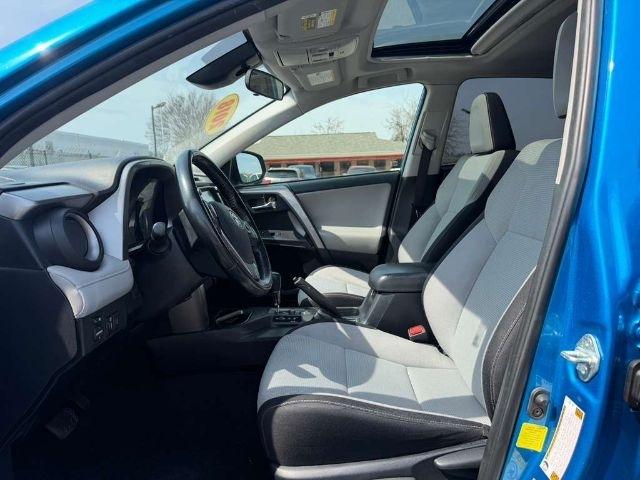 Toyota RAV4 Adventure FWD (Natl) 2018