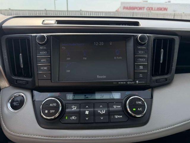 Toyota RAV4 Adventure FWD (Natl) 2018