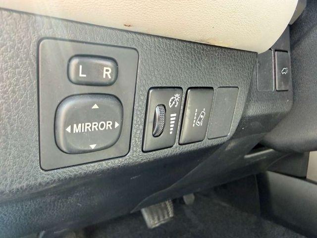 Toyota RAV4 Adventure FWD (Natl) 2018