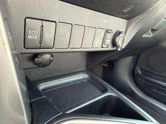 Toyota RAV4 Adventure FWD (Natl) 2018