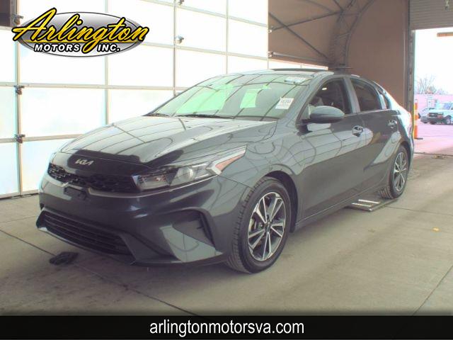 2024 Kia Forte LXS IVT