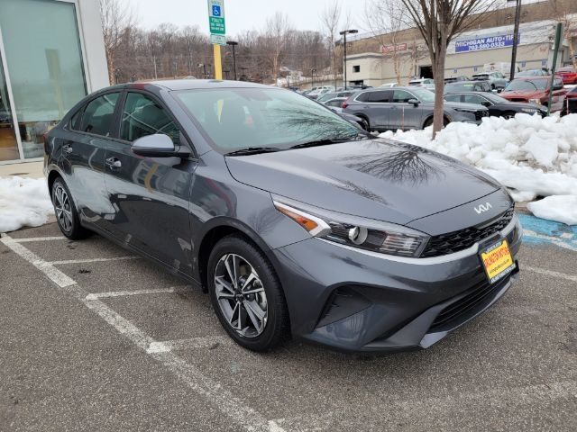 Kia Forte LXS IVT 2024