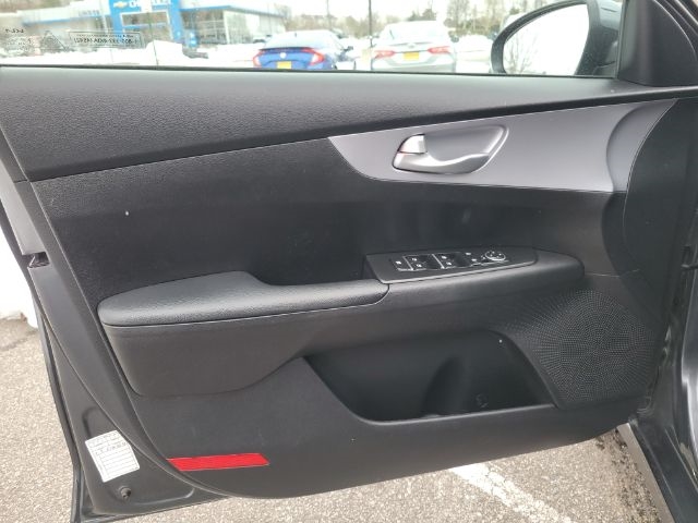 Kia Forte LXS IVT 2024