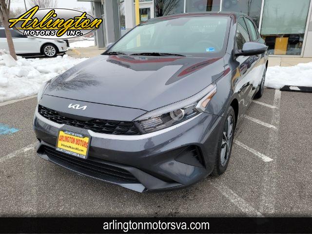2024 Kia Forte LXS IVT
