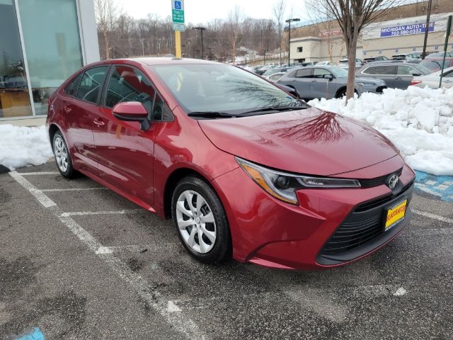 Toyota Corolla LE CVT (Natl) 2024