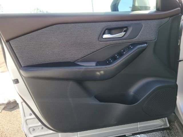 Nissan Rogue FWD SV 2023