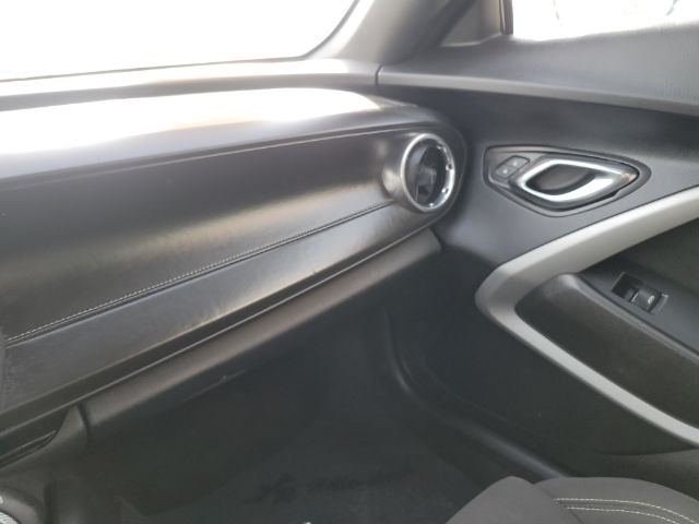 Chevrolet Camaro 2dr Cpe 1LT 2018