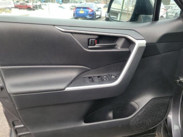 Toyota RAV4 LE AWD (Natl) 2024