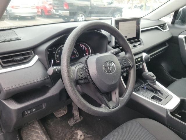 Toyota RAV4 LE AWD (Natl) 2024