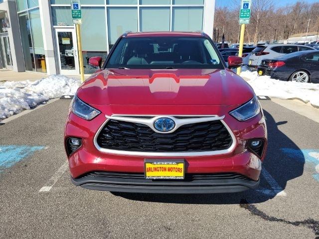 Toyota Highlander Hybrid XLE AWD (Natl) 2021