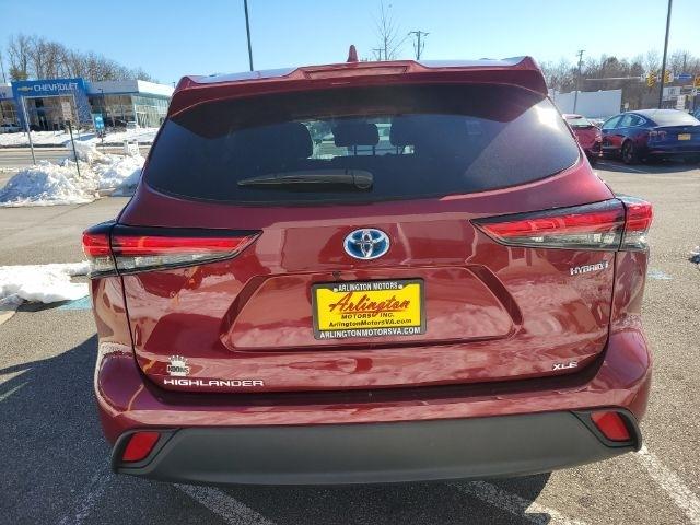 Toyota Highlander Hybrid XLE AWD (Natl) 2021