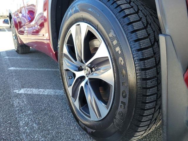 Toyota Highlander Hybrid XLE AWD (Natl) 2021