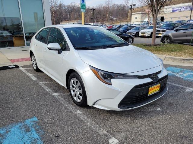 Toyota Corolla LE CVT (Natl) 2024