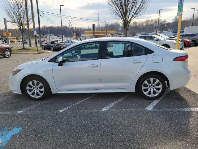 Toyota Corolla LE CVT (Natl) 2024