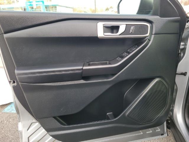 Ford Explorer Base 4WD 2022