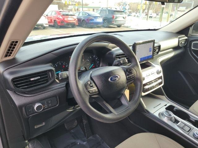 Ford Explorer Base 4WD 2022