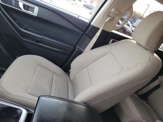 Ford Explorer Base 4WD 2022