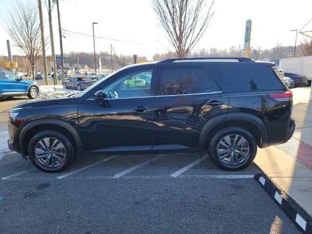 Nissan Pathfinder SV 2WD 2024