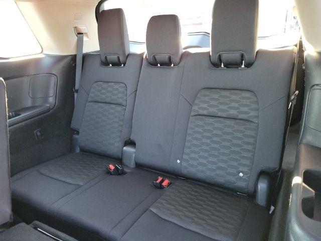 Nissan Pathfinder SV 2WD 2024