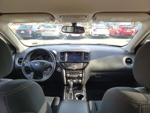 Nissan Pathfinder 4x4 SV 2019