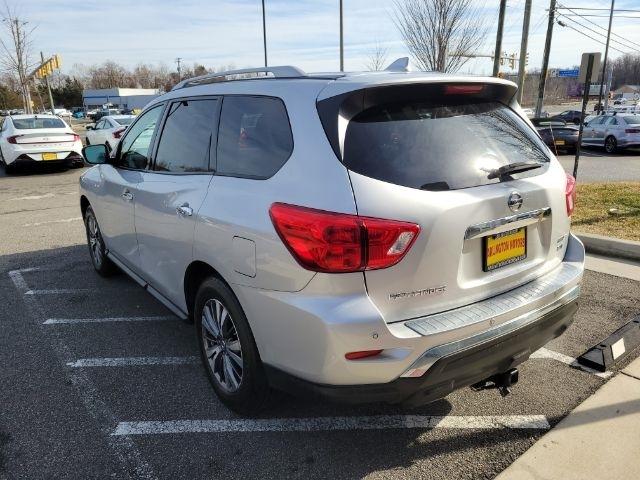 Nissan Pathfinder 4x4 SV 2019