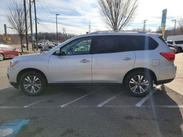 Nissan Pathfinder 4x4 SV 2019